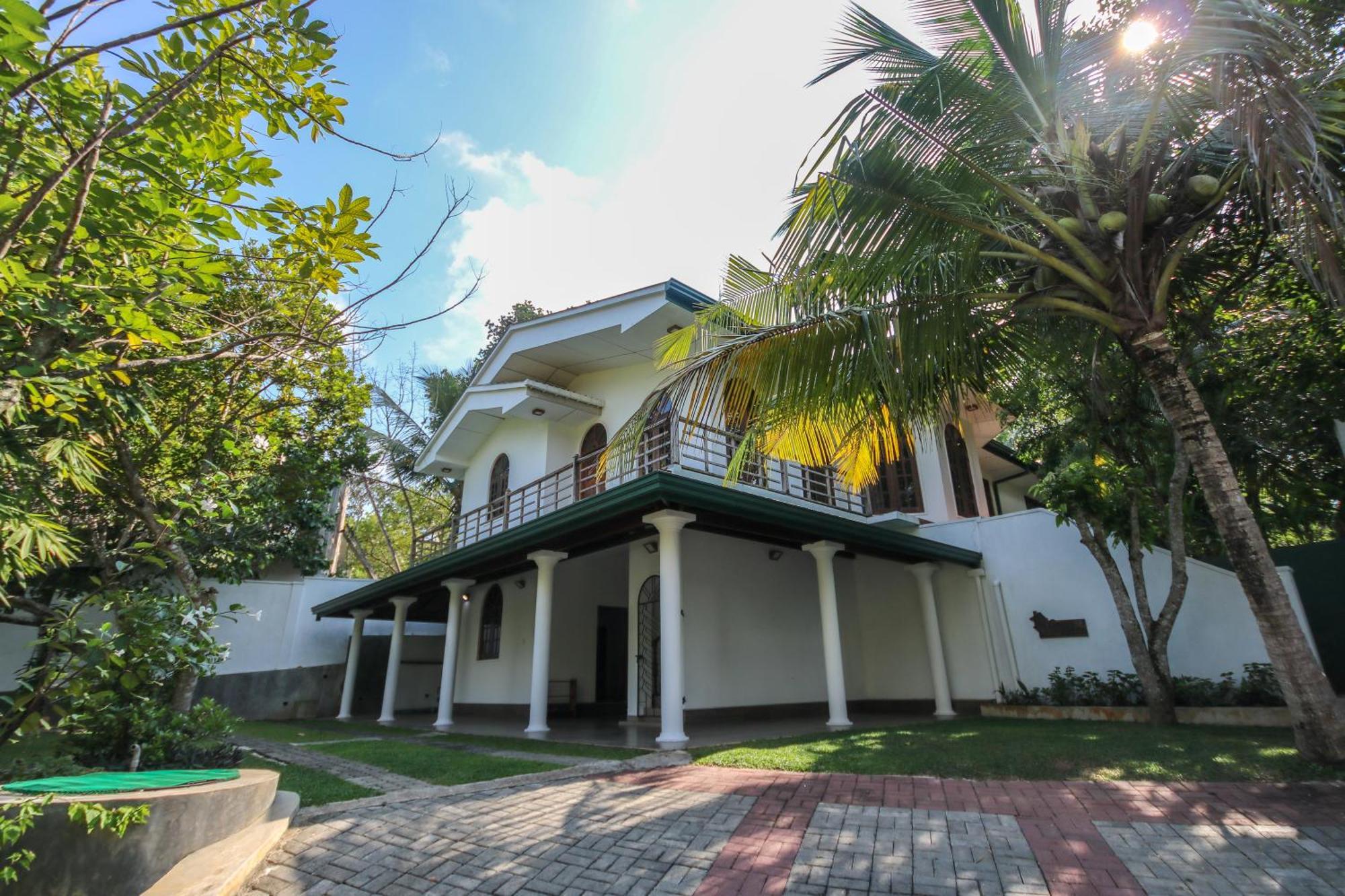 Villa Green White Unawatuna Exterior photo