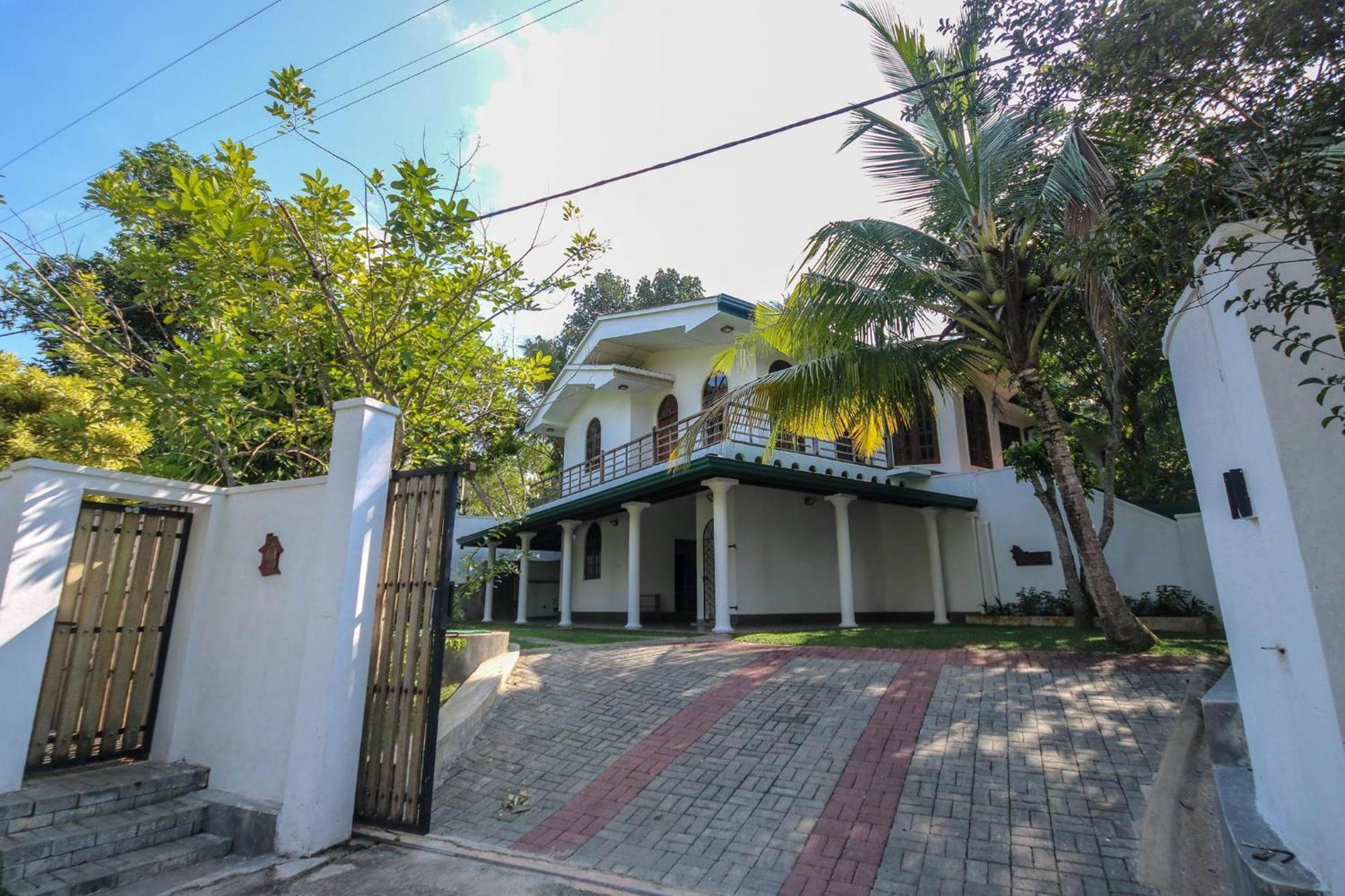 Villa Green White Unawatuna Exterior photo