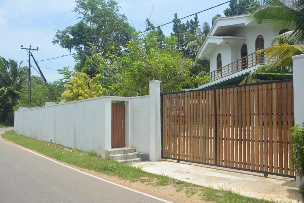 Villa Green White Unawatuna Exterior photo