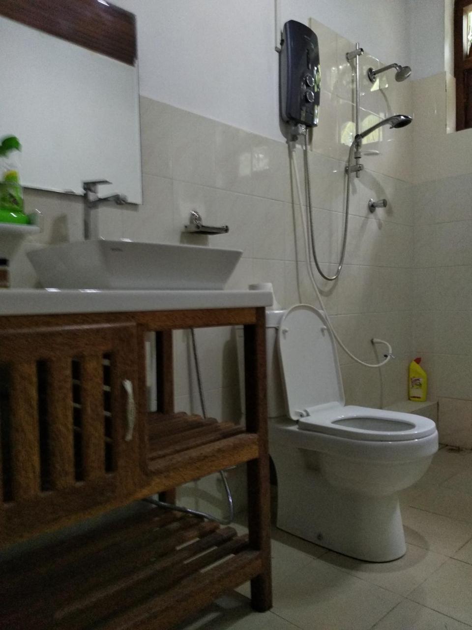 Villa Green White Unawatuna Exterior photo